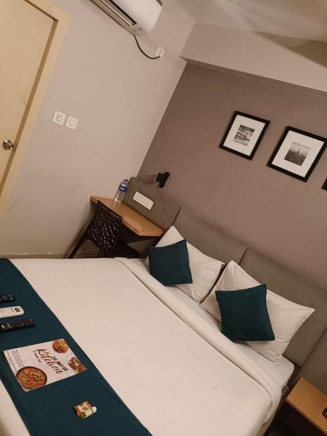Hotel Mayfair Tower Колката Екстер'єр фото